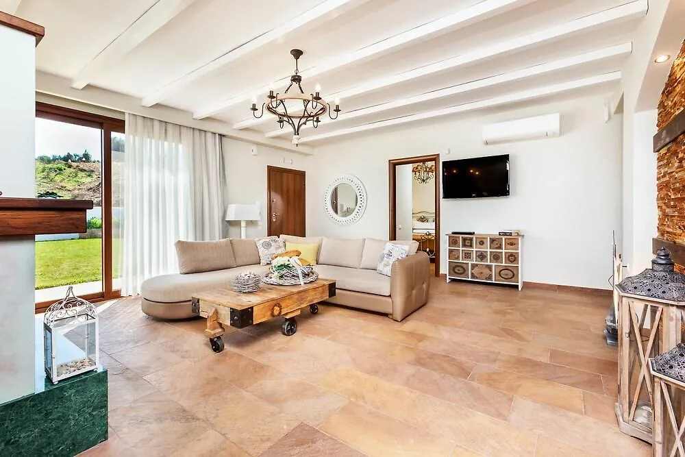 Villa D'Oro - Luxury Villas & Suites Paliouri Apartment